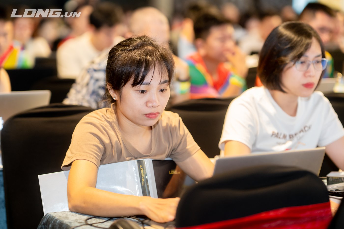 Lưu Thị Mơ đang đi học nâng cấp kiến thức